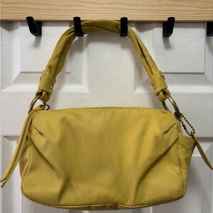 Coach Y2K L0869-13442 Parker SoHo Slouchy Hobo in Citron Buttery Leather GUC (1)